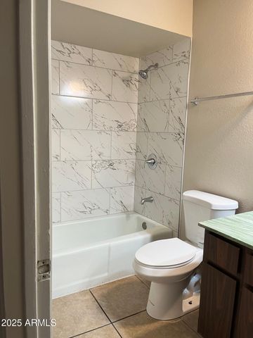 6010 W AUGUSTA Avenue, Glendale, AZ 85301