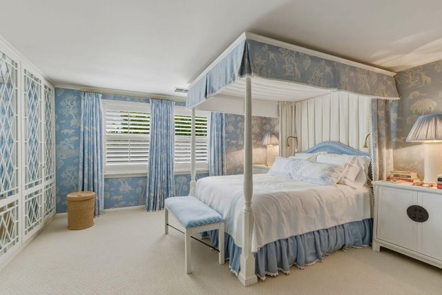152 Chilean Avenue, Palm Beach, FL 33480
