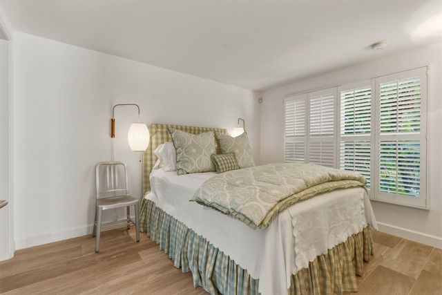 152 Chilean Avenue, Palm Beach, FL 33480