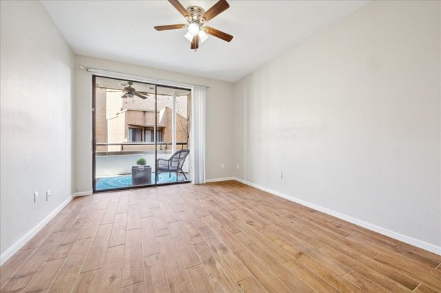 5210 Weslayan Street 303, Houston, TX 77005