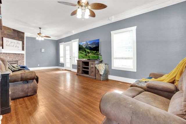 820 W Gandy Street, Denison, TX 75020