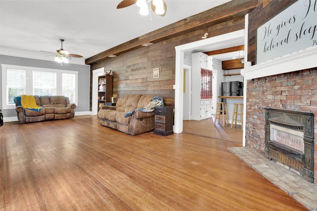 820 W Gandy Street, Denison, TX 75020