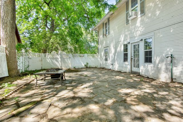 820 W Gandy Street, Denison, TX 75020