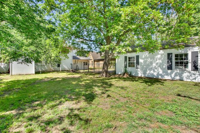 820 W Gandy Street, Denison, TX 75020