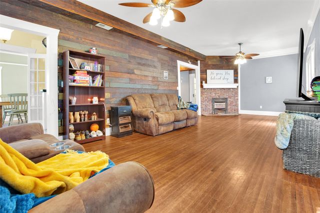 820 W Gandy Street, Denison, TX 75020