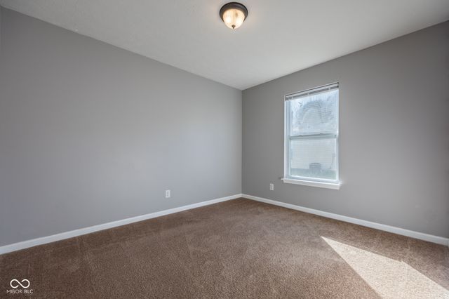 822 Westpointe Drive, Shelbyville, IN 46176