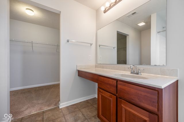 822 Westpointe Drive, Shelbyville, IN 46176