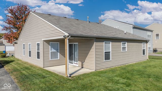 822 Westpointe Drive, Shelbyville, IN 46176