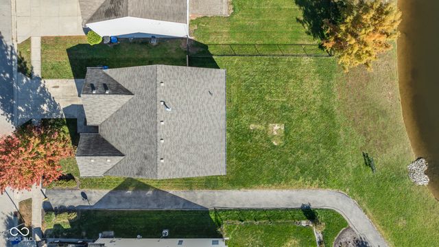 822 Westpointe Drive, Shelbyville, IN 46176