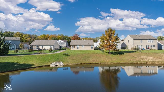 822 Westpointe Drive, Shelbyville, IN 46176