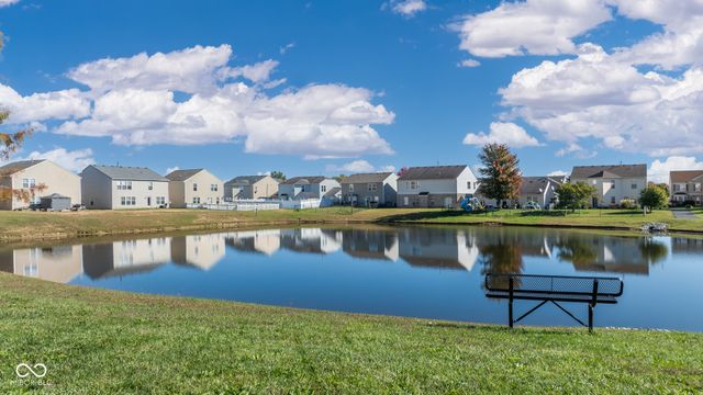 822 Westpointe Drive, Shelbyville, IN 46176