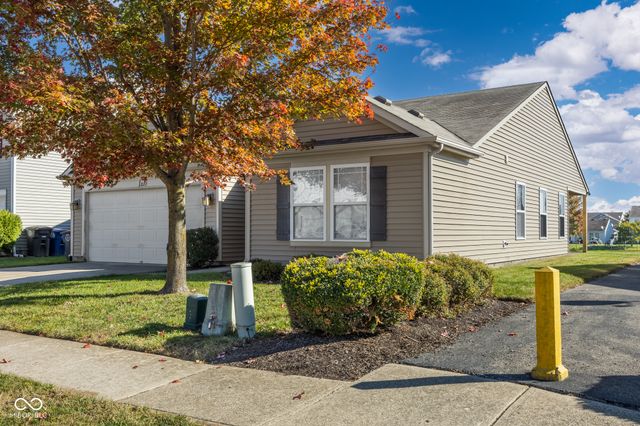 822 Westpointe Drive, Shelbyville, IN 46176