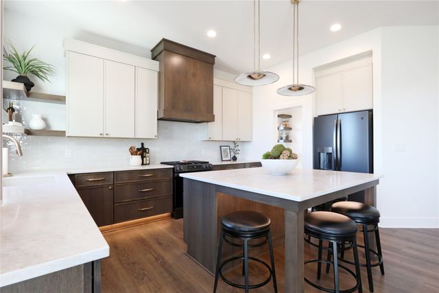 8215 Buckley Court, Johnston, IA 50131