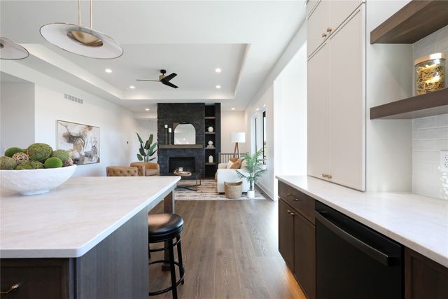 8215 Buckley Court, Johnston, IA 50131