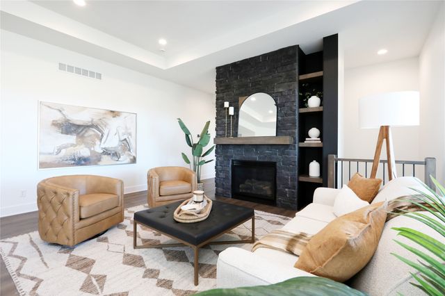 8215 Buckley Court, Johnston, IA 50131