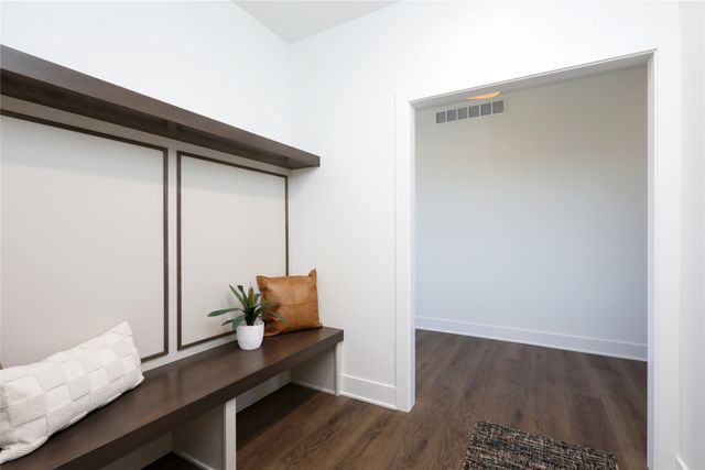 8215 Buckley Court, Johnston, IA 50131