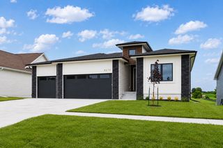 8215 Buckley Court, Johnston, IA 50131