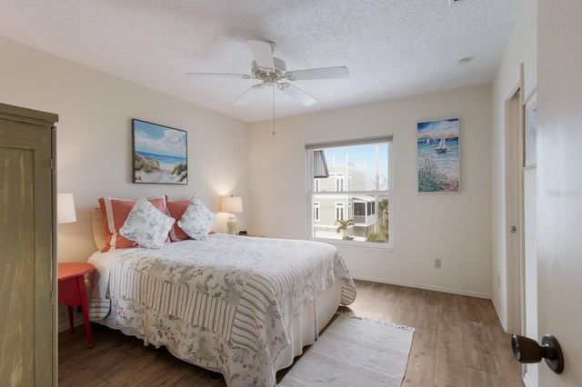 205 HIGHLAND AVENUE 2, Bradenton Beach, FL 34217