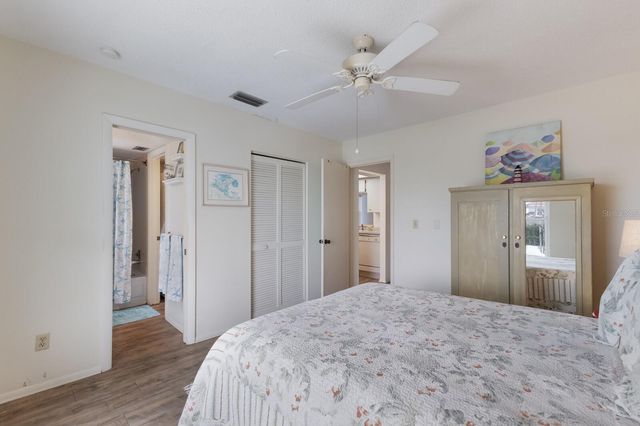 205 HIGHLAND AVENUE 2, Bradenton Beach, FL 34217