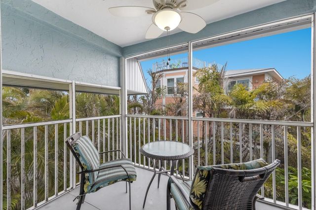205 HIGHLAND AVENUE 2, Bradenton Beach, FL 34217