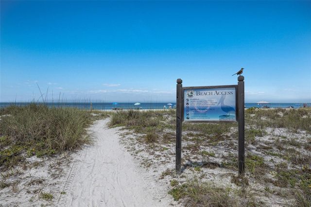 205 HIGHLAND AVENUE 2, Bradenton Beach, FL 34217