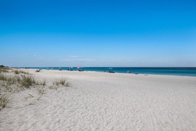 205 HIGHLAND AVENUE 2, Bradenton Beach, FL 34217
