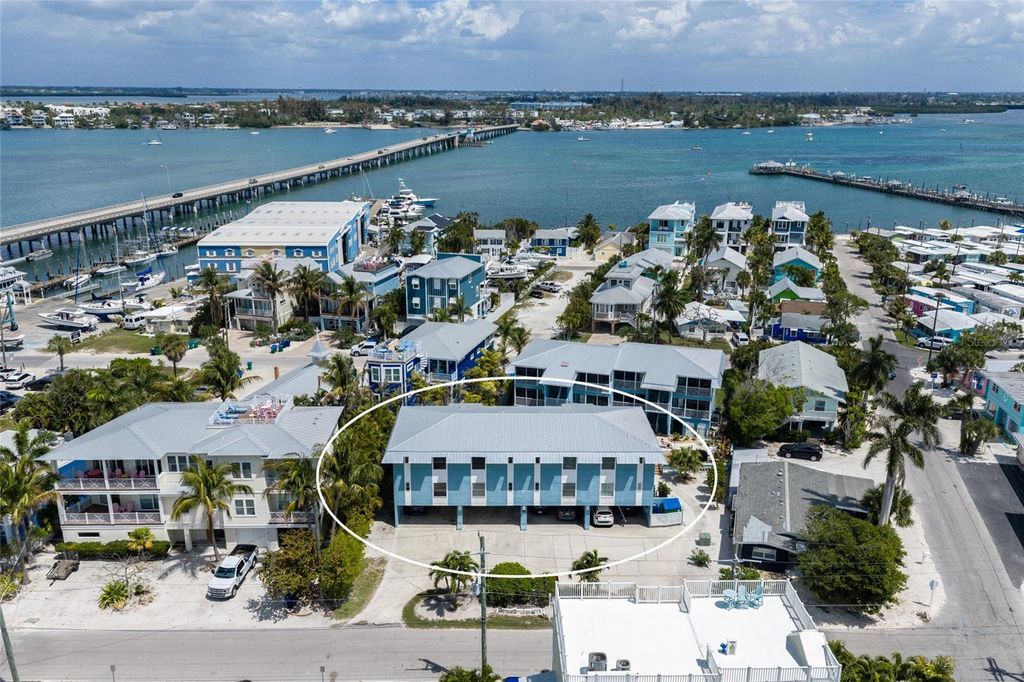 205 HIGHLAND AVENUE 2, Bradenton Beach, FL 34217