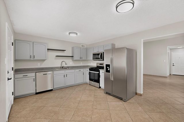 5748 Pinon Flats Road NW, Albuquerque, NM 87114