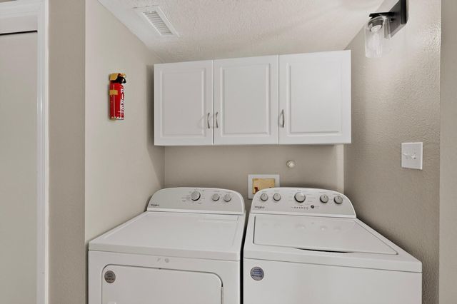 5748 Pinon Flats Road NW, Albuquerque, NM 87114