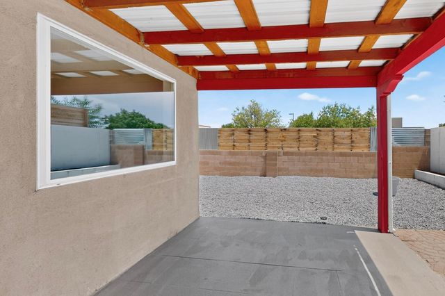 5748 Pinon Flats Road NW, Albuquerque, NM 87114