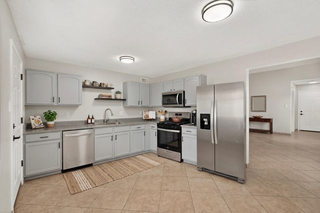 5748 Pinon Flats Road NW, Albuquerque, NM 87114
