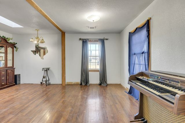 1121 Harris St, Odessa, TX 79763