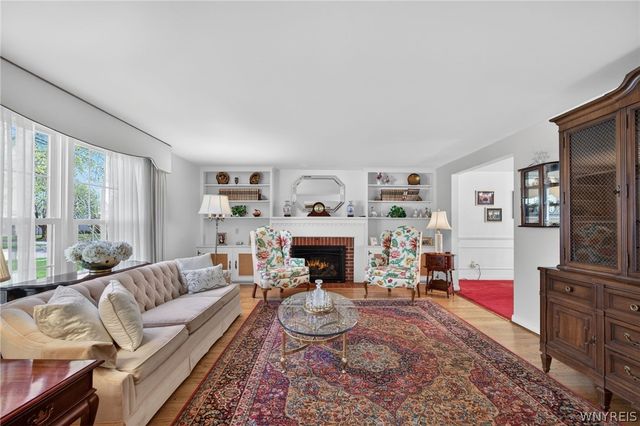 153 The Paddock, Amherst, NY 14221