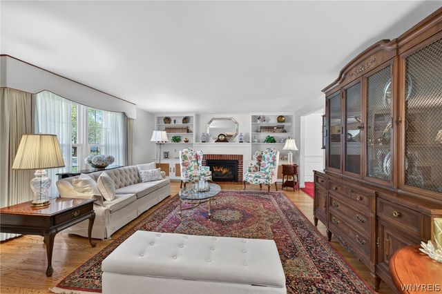 153 The Paddock, Amherst, NY 14221