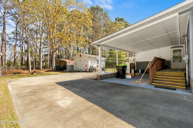 814 Carolina Street SW, Carolina Shores, NC 28467