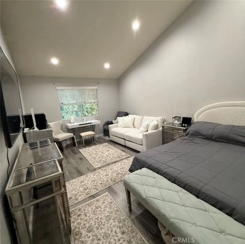 19928 Chase Street 23, Winnetka, CA 91306