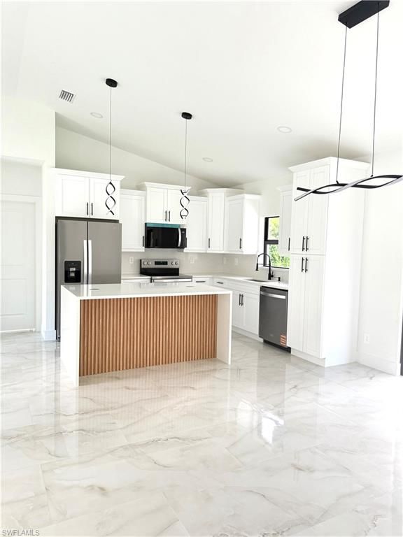 817 Coffield AVE, LEHIGH ACRES, FL 33974 — photo 4