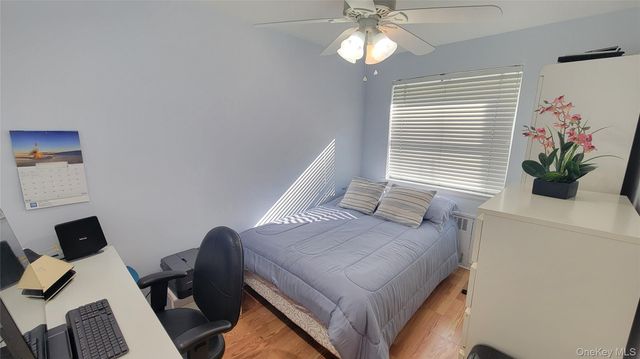 65-30 Grand Central Parkway 1, Forest Hills, NY 11375