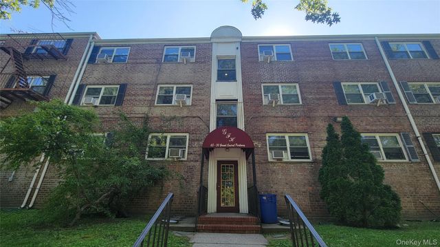 65-30 Grand Central Parkway 1, Forest Hills, NY 11375