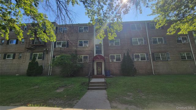 65-30 Grand Central Parkway 1, Forest Hills, NY 11375