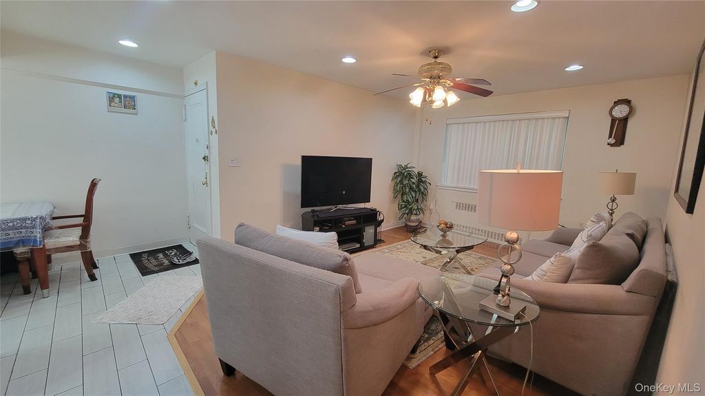 65-30 Grand Central Parkway 1A, Forest Hills, NY 11375 — photo 3