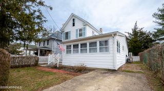 233 S Green Street, Tuckerton, NJ 08087