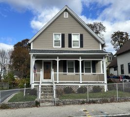 19 Mckinley Rd, Worcester, MA 01605