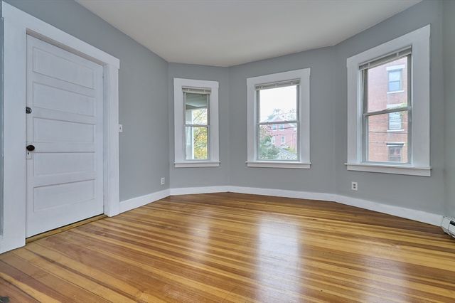 41 Salem St. 2L, Salem, MA 01970
