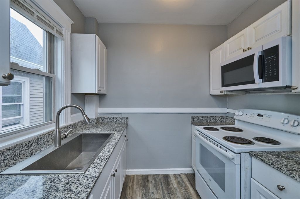 41 Salem St. 2L, Salem, MA 01970