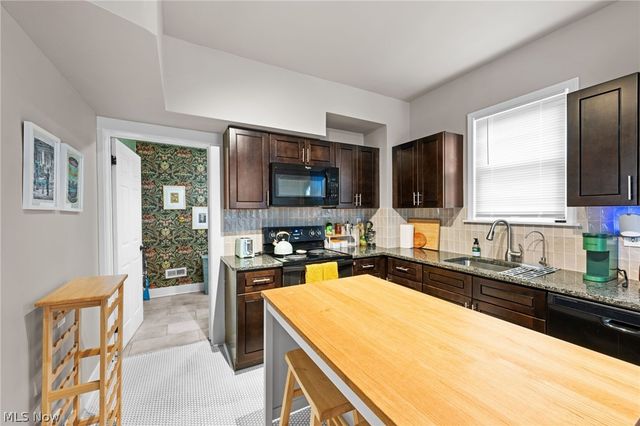 4226 Fulton Court, Cleveland, OH 44113