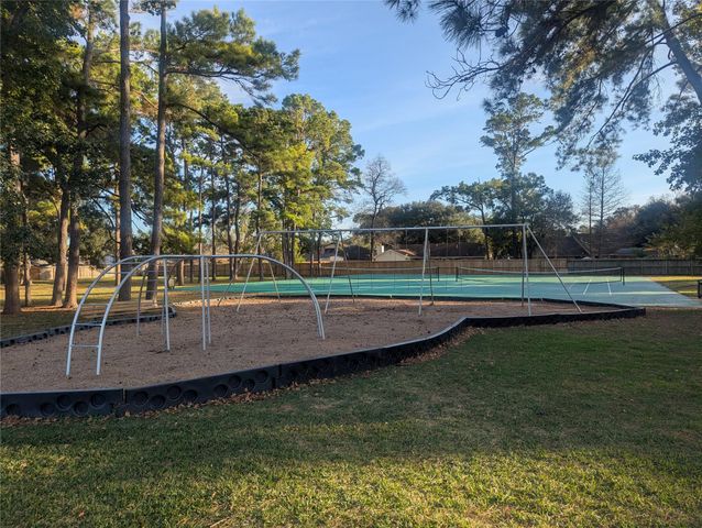 7154 Woodland West Drive, Houston, TX 77040