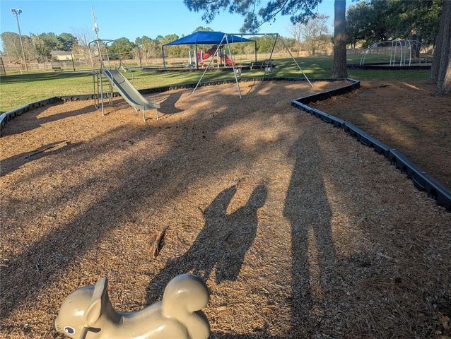 7154 Woodland West Drive, Houston, TX 77040