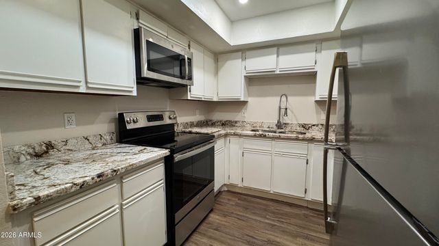 1340 N RECKER Road 339, Mesa, AZ 85205