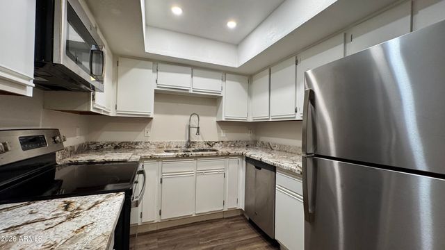 1340 N RECKER Road 339, Mesa, AZ 85205